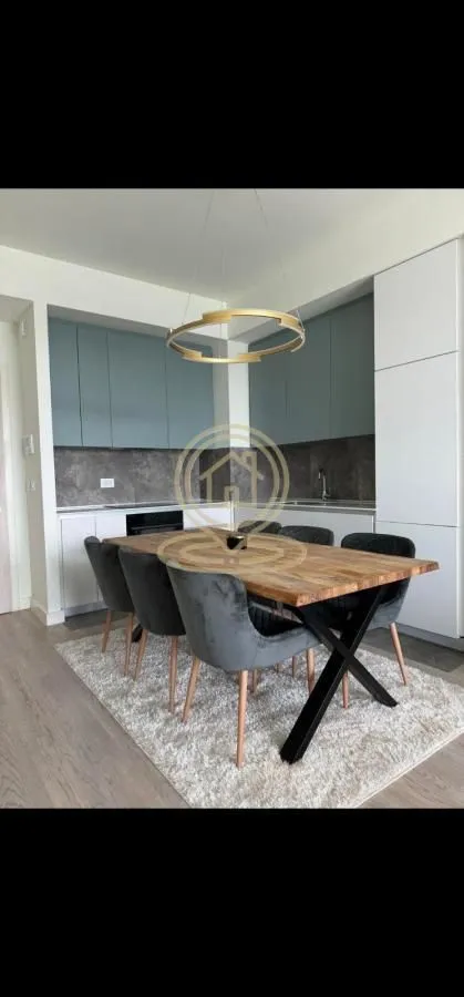 Izdavanje, trosoban stan, 84m², Savski Venac, Beograd