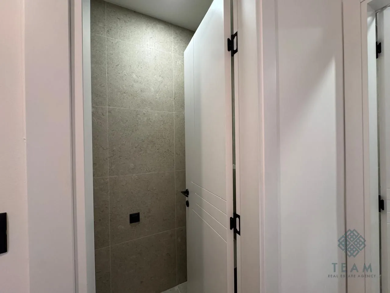 Prodaja, dvosoban stan, 63m², Tološi, Podgorica