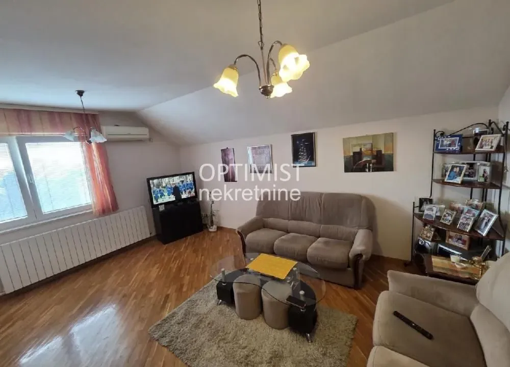 Prodaja, četvorosoban stan, 95m², Brace Jerković, Voždovac Sve Podlokacije