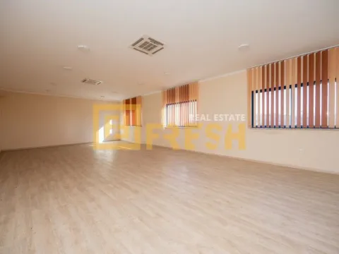 Izdavanje, poslovni prostor, 150m², Donja Gorica, Podgorica - image 16