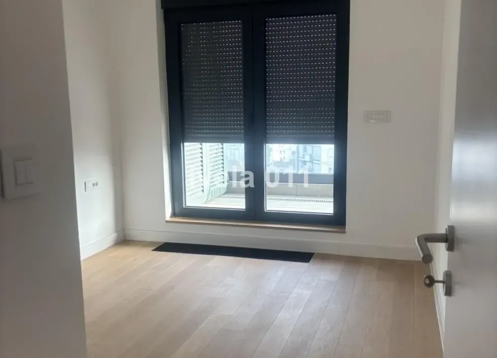 Prodaja, četvorosoban stan, 125m², Voždovac Sve Podlokacije, Beograd