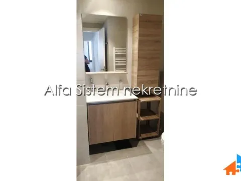 Rent, four bedroom apartment, 90m², Savski Venac, Beograd - image 15