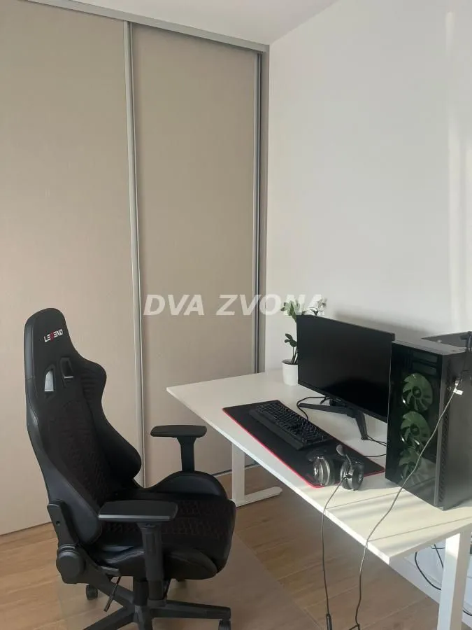 Prodaja, trosoban stan, 59m², Alibegovac, Petrovaradin