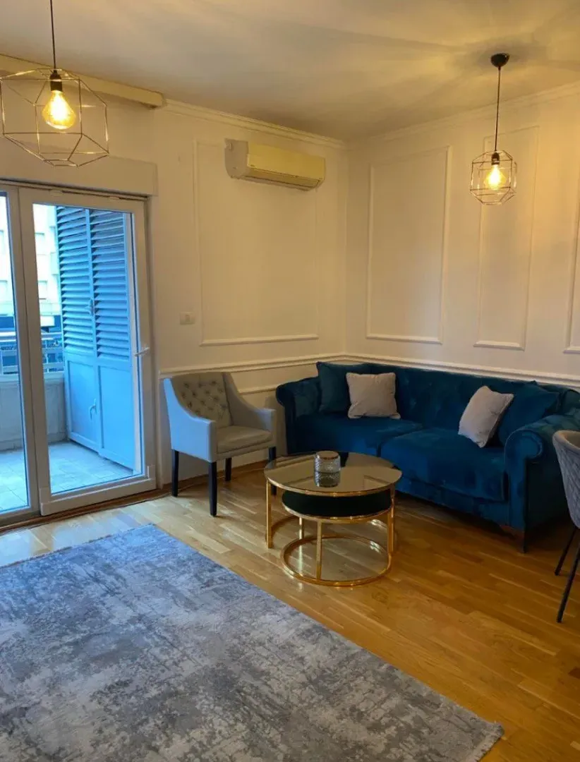 Izdavanje, jednosoban stan, 50m², City Kvart, Podgorica