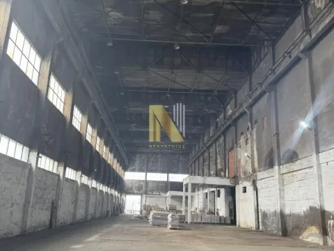 Rent, office space, 1922m², Salajka, Novi Sad Sve Podlokacije - image 2