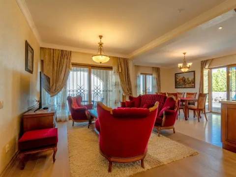 Prodaja, kuća, 317m², Budva, Crna Gora - image 14