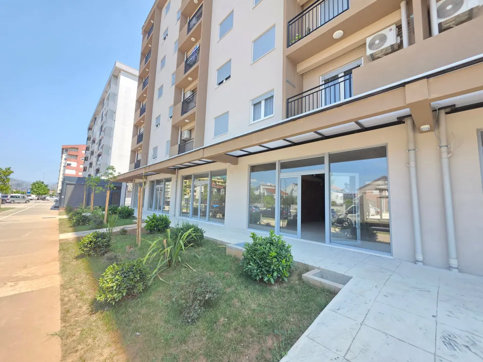 Rent, office space, 100m², Stari Aerodrom, Podgorica