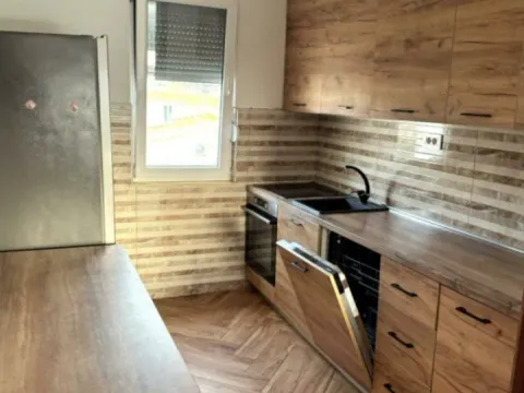 Izdavanje, dvosoban stan, 140m², Bjeliši, Bar - image 5