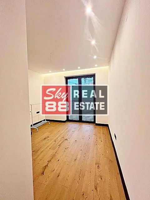 Rent, four bedroom apartment, 129m², Neimar, Vračar Sve Podlokacije