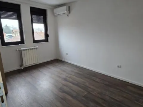 Rent, office space, 230m², Telep, Novi Sad Sve Podlokacije - image 8