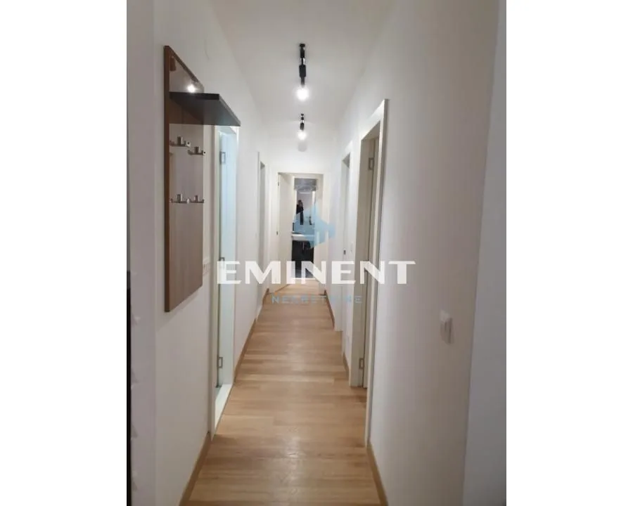 Rent, four bedroom apartment, 105m², Novi Beograd Blok 65, Novi Beograd Sve Podlokacije