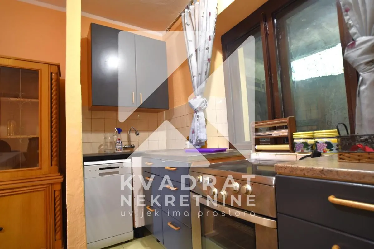 Izdavanje, trosoban stan, 85m², Dalmatinska ulica, Podgorica