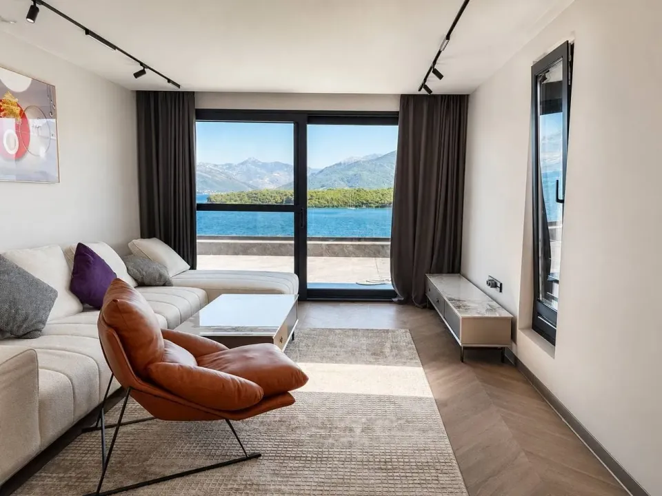 Sale, one bedroom apartment, 109m², Đuraševići, Tivat