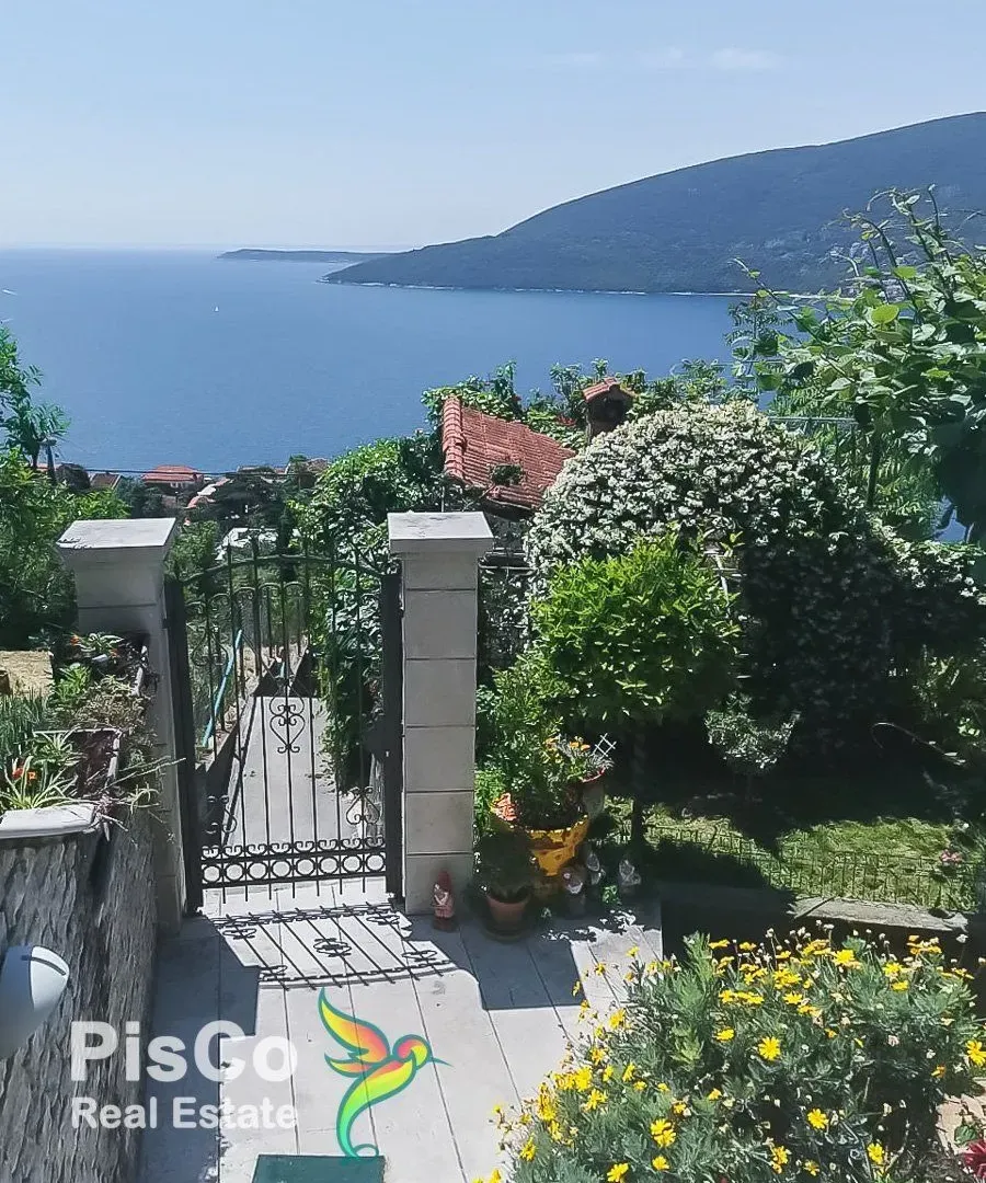 Prodaja, kuća, 296m², Herceg Novi, Crna Gora