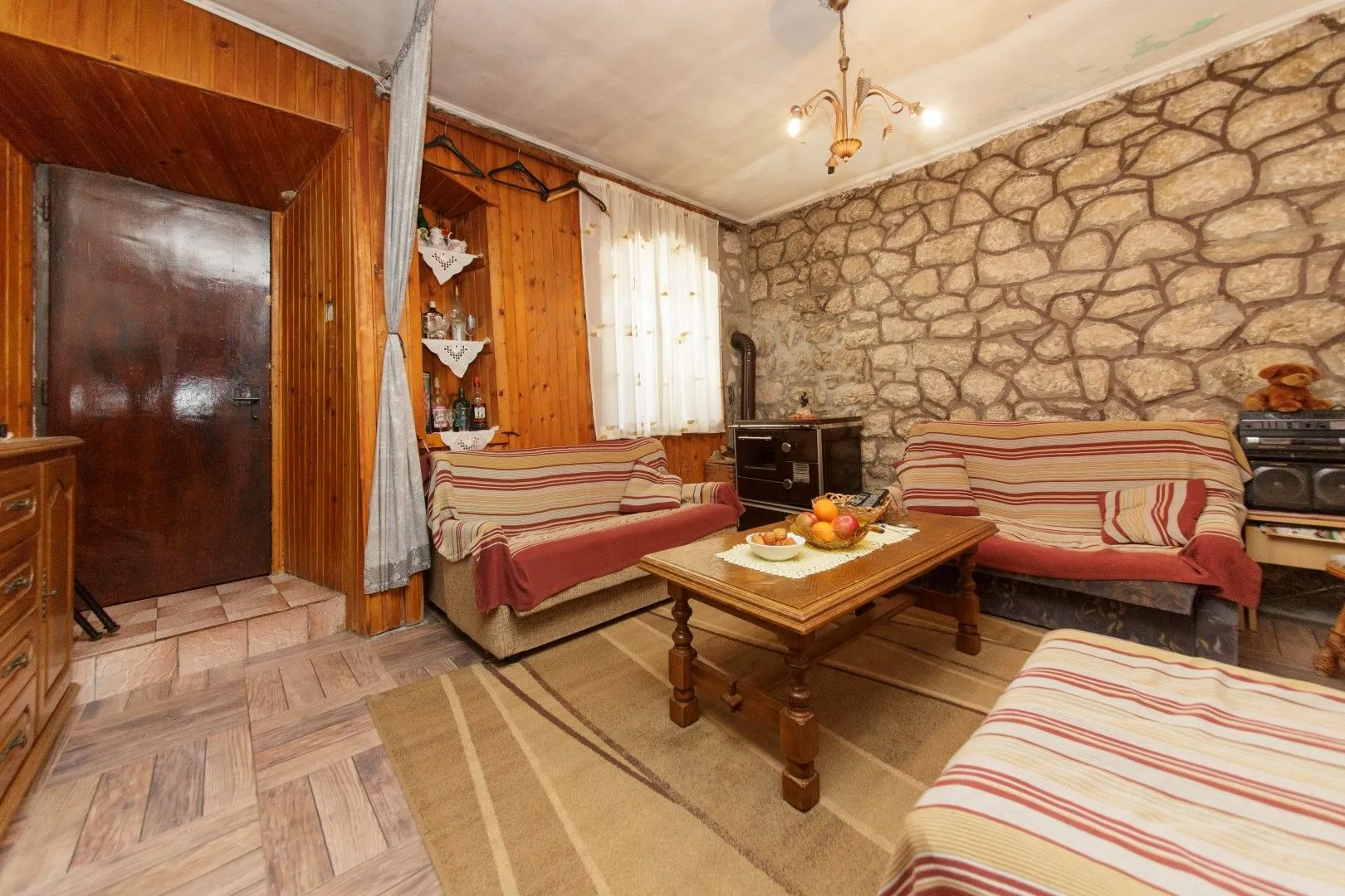Sale, house, 100m², Prčanj, Kotor