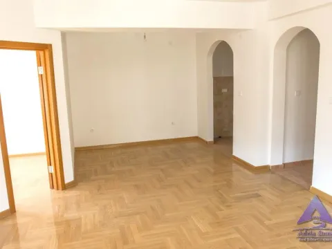 Sale, three bedroom apartment, 111m², Rozino, Budva - image 5