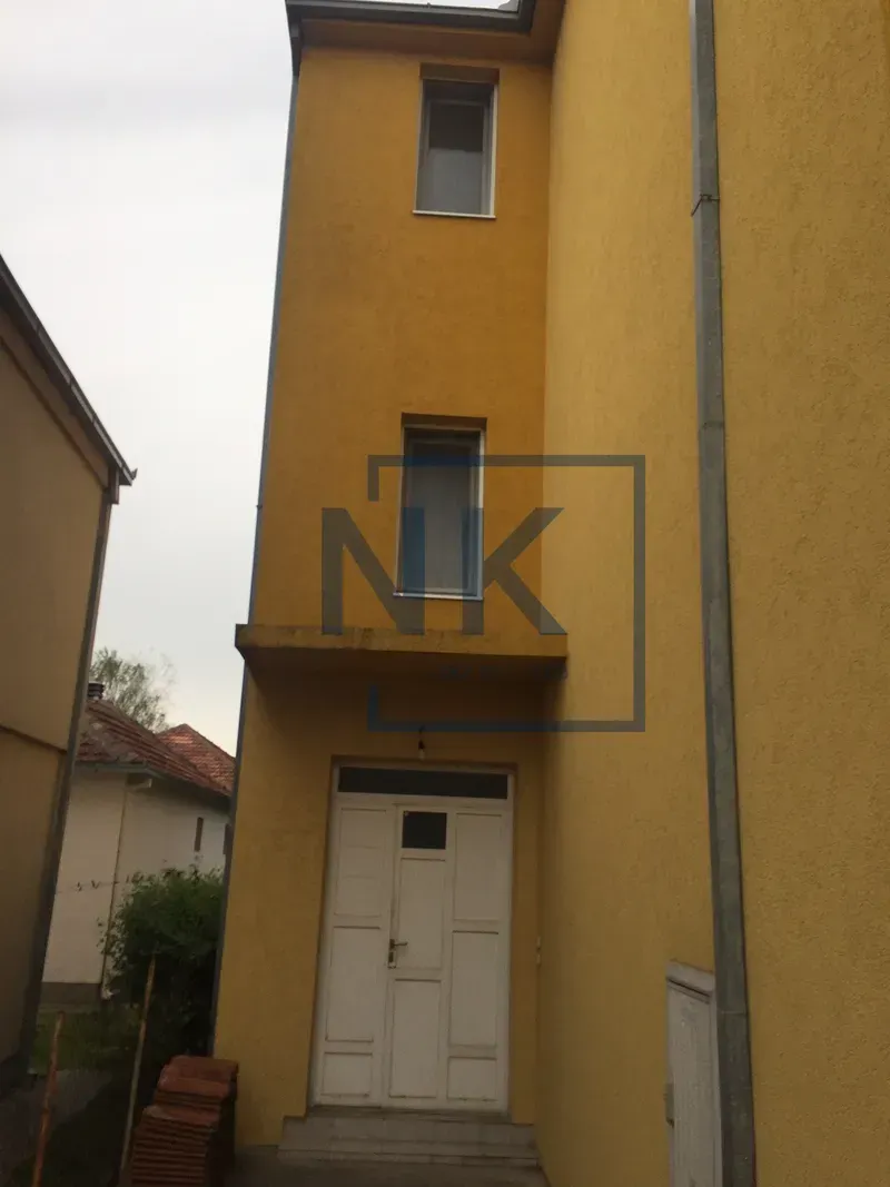Prodaja, kuća, 300m², Zagorič, Podgorica
