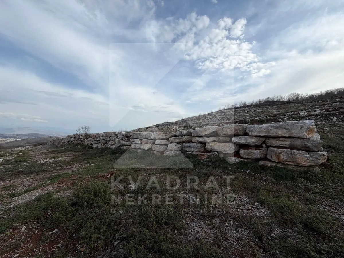 Prodaja, plac, 1100m², Beri, Podgorica