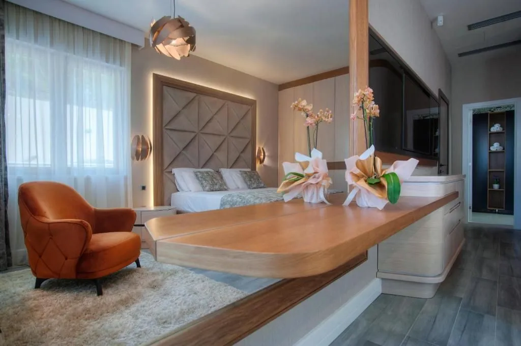 Rent, house, 180m², Prijevor, Budva