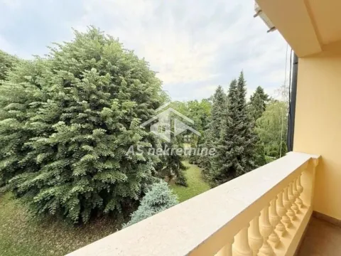 Izdavanje, stan, 210m², Savski Venac, Beograd - image 31
