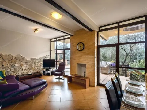 Prodaja, kuća, 155m², Budva, Crna Gora - image 8