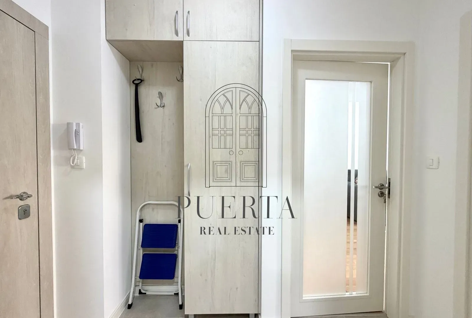 Rent, one bedroom apartment, 42m², Stari Aerodrom, Podgorica