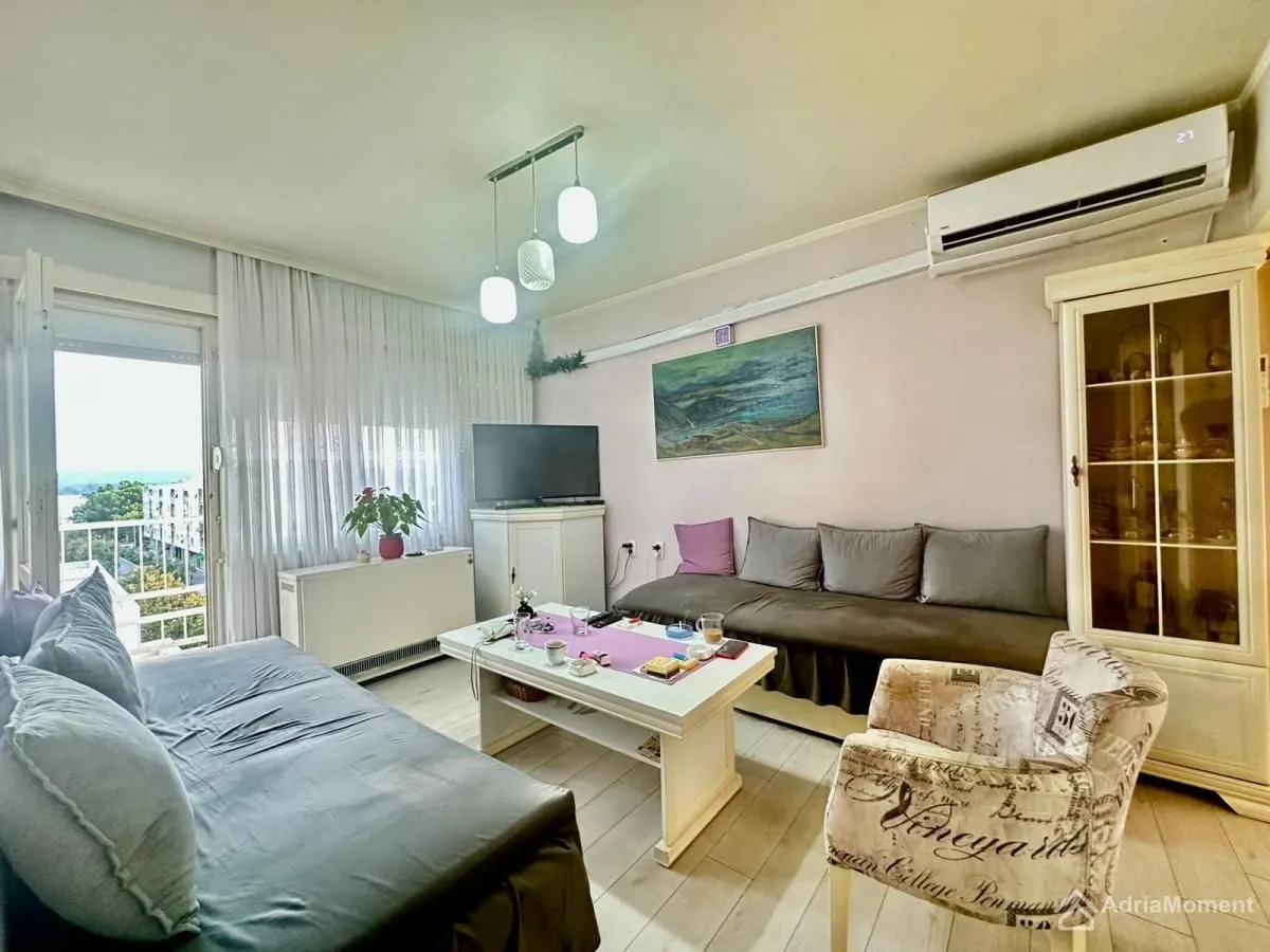 Prodaja, dvosoban stan, 67m², Centar, Tivat