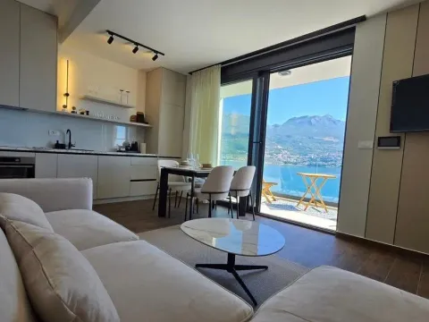 Sale, two bedroom apartment, 57m², Njivice, Herceg Novi - image 3