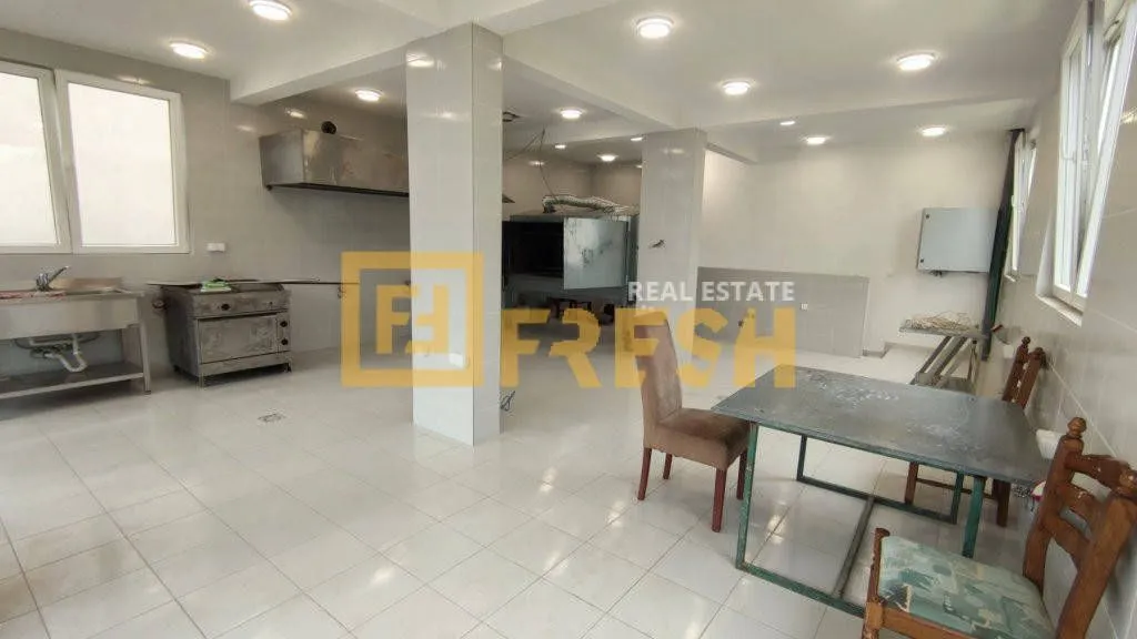 Rent, office space, 144m², Tološi, Podgorica