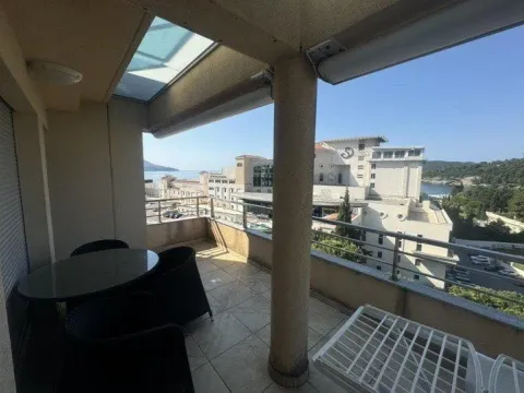 Rent, two bedroom apartment, 129m², Bečići, Budva - image 12