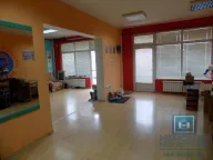 Izdavanje, poslovni prostor, 70m², Moravski park, Ćuprija - image 8