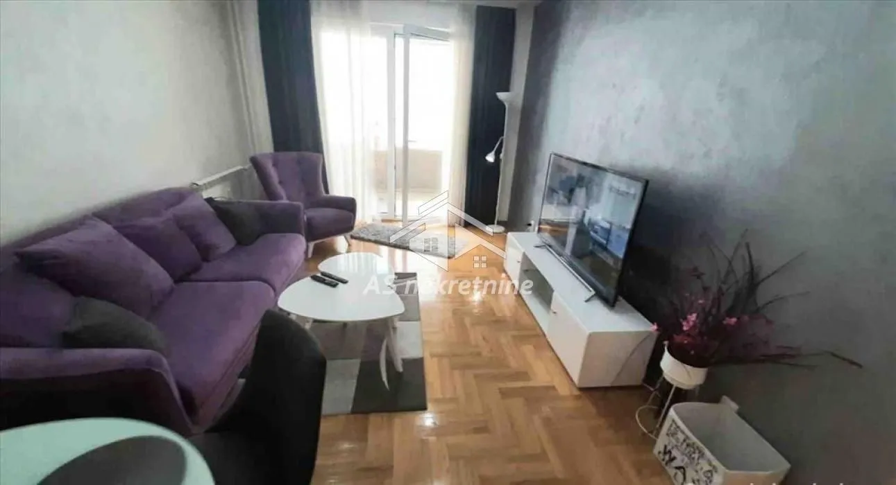 Izdavanje, četvorosoban stan, 96m², Crveni Krst, Beograd