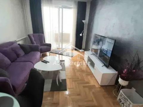 Izdavanje, četvorosoban stan, 96m², Crveni Krst, Beograd - image 1