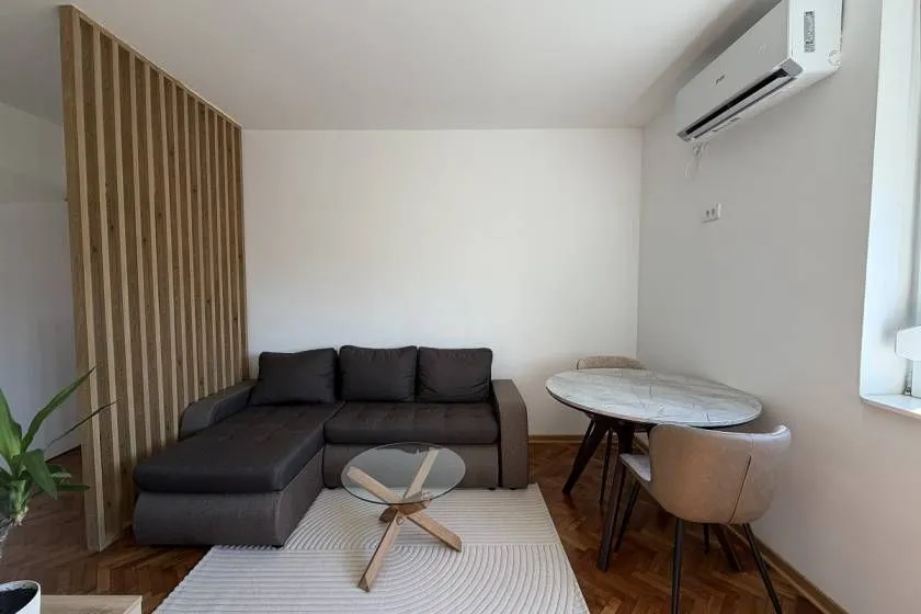 Rent, two bedroom apartment, 33m², Palilula Sve Podlokacije, Beograd