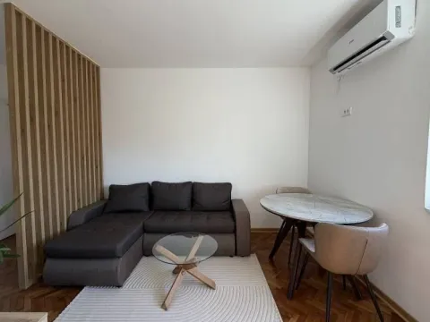 Rent, two bedroom apartment, 33m², Palilula Sve Podlokacije, Beograd - image 6