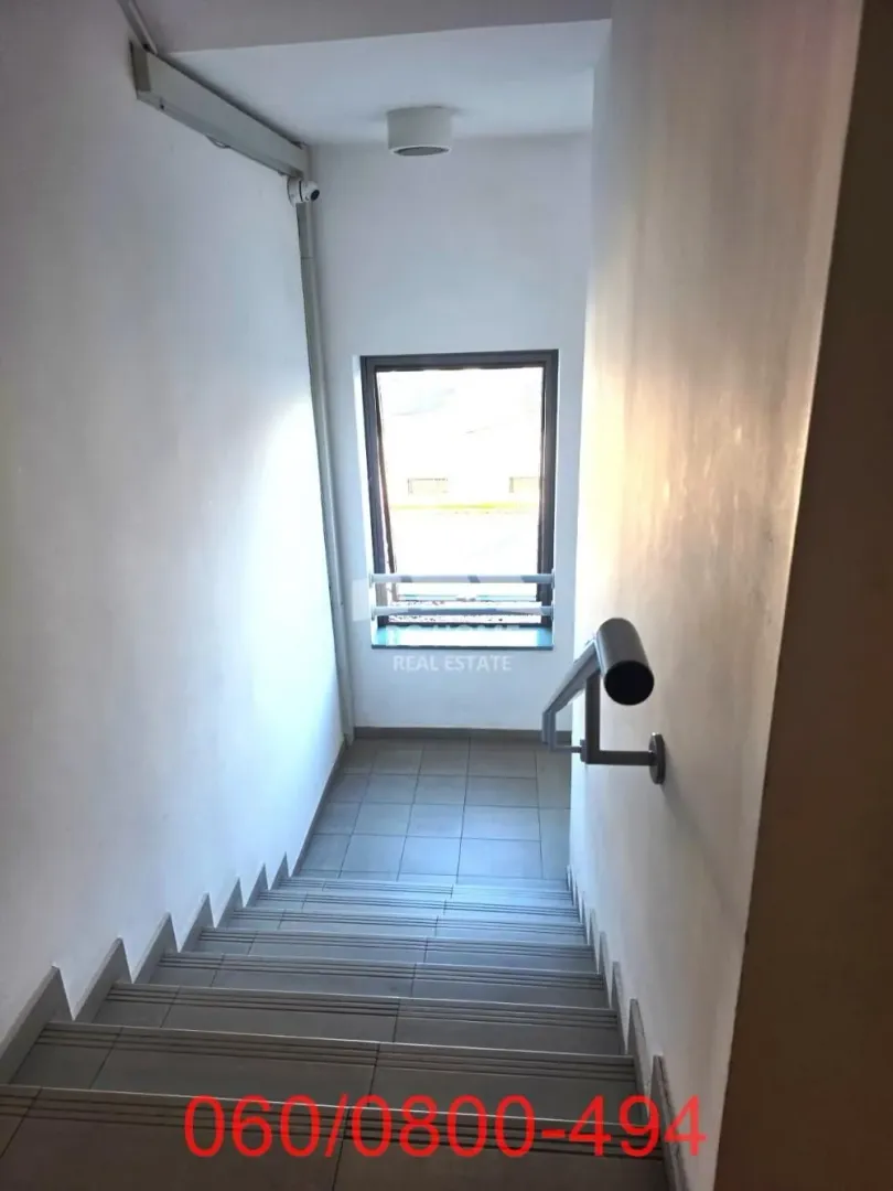 Rent, office space, 335m², Bezanijska Kosa 1, Bežanijska Kosa Sve Podlokacije