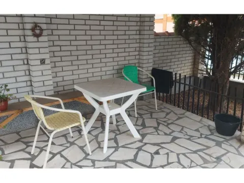 Prodaja, kuća, 94m², Niš, Srbija - image 9