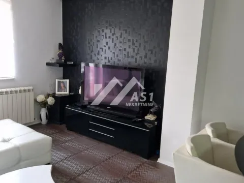 Rent, two bedroom apartment, 80m², Betanija, Novi Sad Sve Podlokacije - image 2
