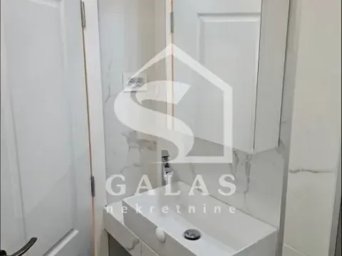 Rent, three bedroom apartment, 92m², Kalenić Pijaca, Vračar Sve Podlokacije - image 9