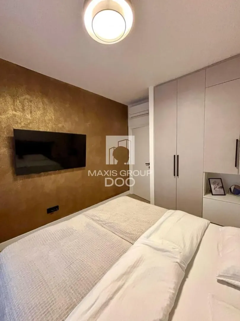 Rent, two bedroom apartment, 50m², Savski Venac, Beograd