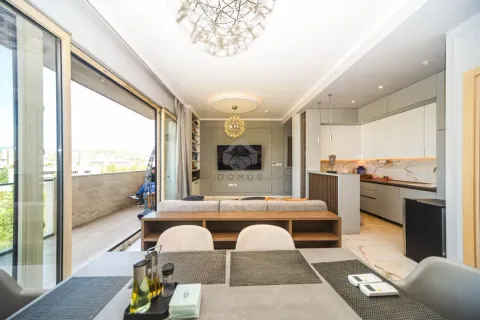 Rent, three bedroom apartment, 116m², Podgorica, Crna Gora - image 8