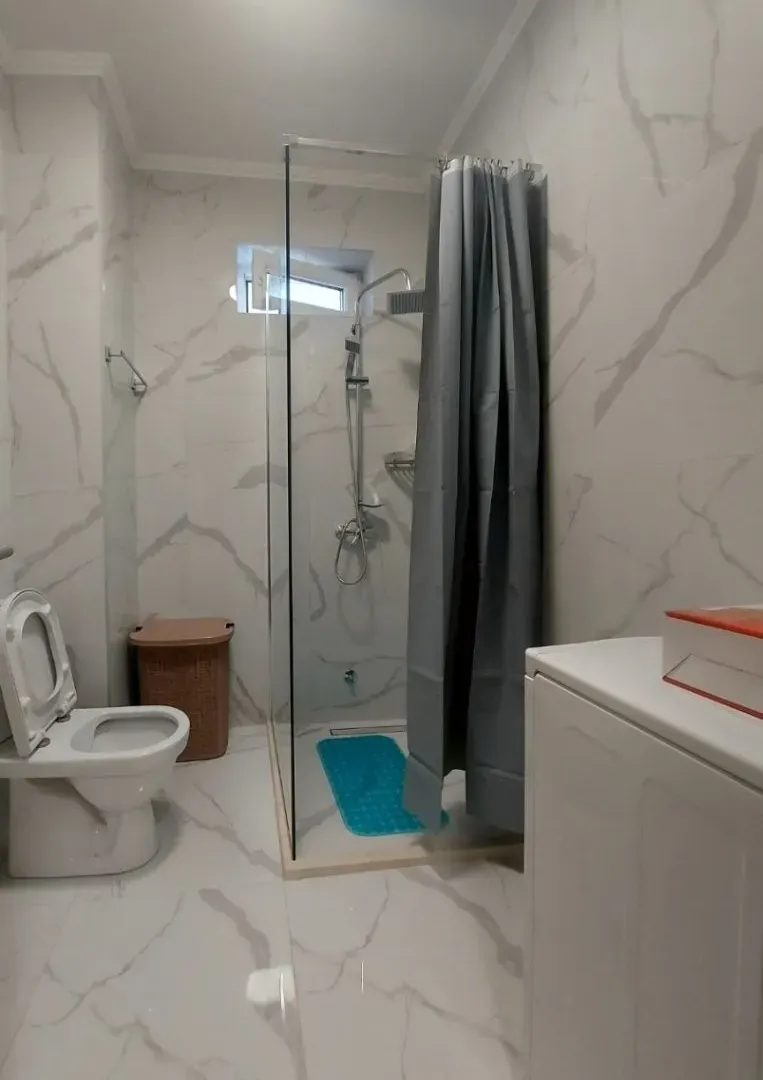 Izdavanje, dvosoban stan, 57m², Centar, Nikšić