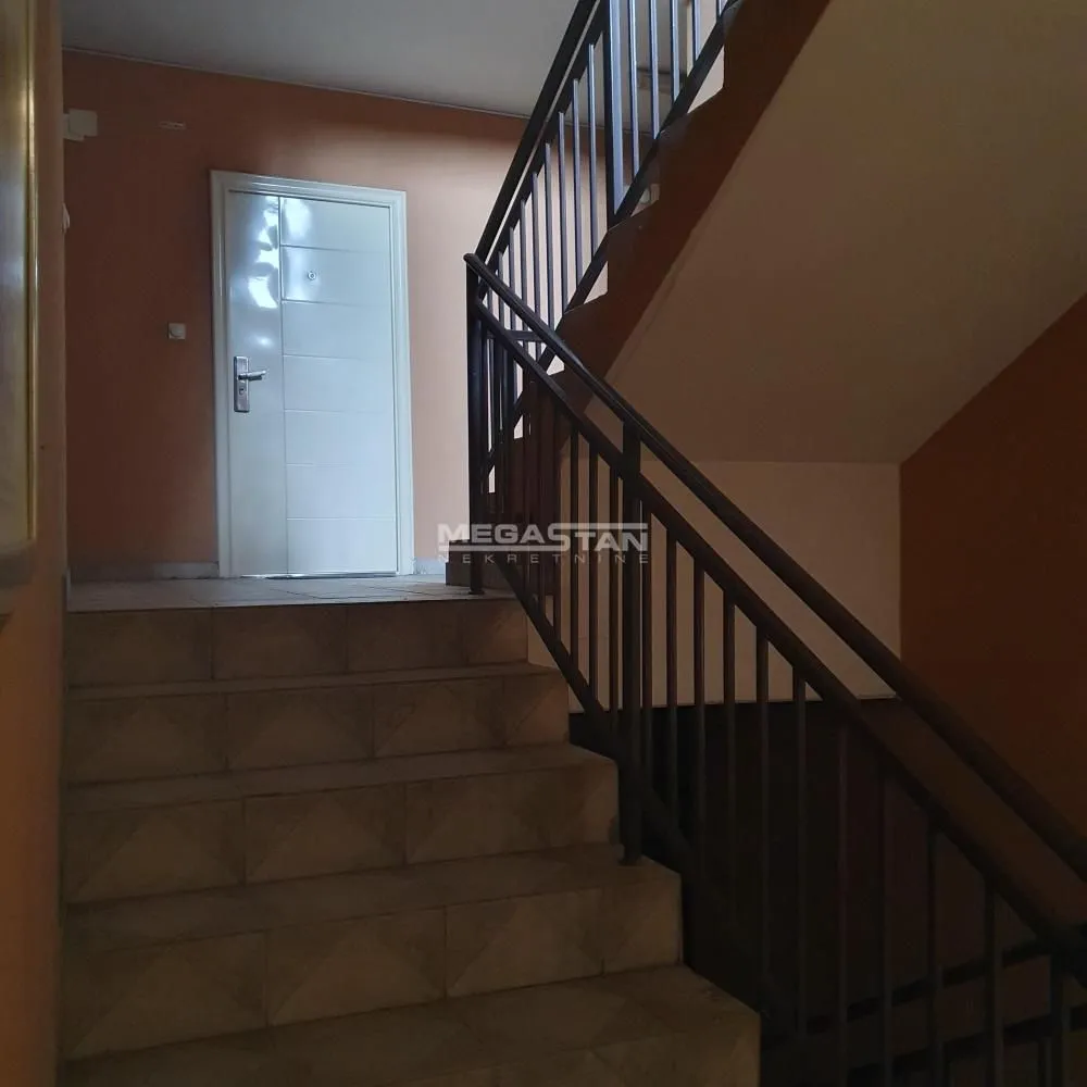 Izdavanje, jednosoban stan, 39m², Zvezdara Sve Podlokacije, Beograd