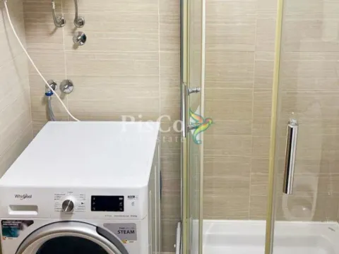 Izdavanje, jednosoban stan, 43m², City Kvart, Podgorica - image 5