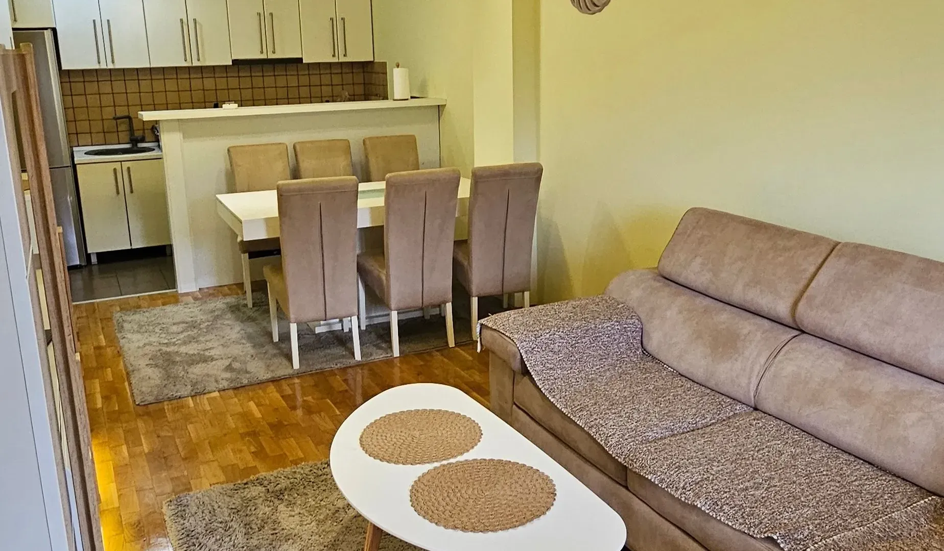 Izdavanje, trosoban stan, 65m², Nova Pazova, Stara Pazova
