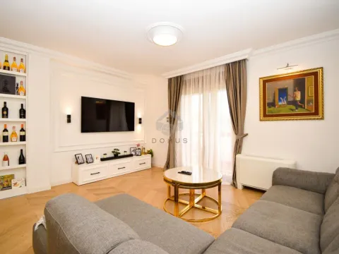 Izdavanje, dvosoban stan, 68m², Centar, Podgorica - image 3