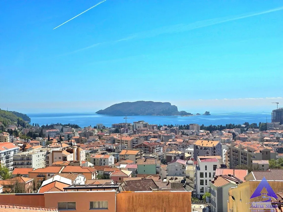 Prodaja, dvosoban stan, 63m², Lazi, Budva