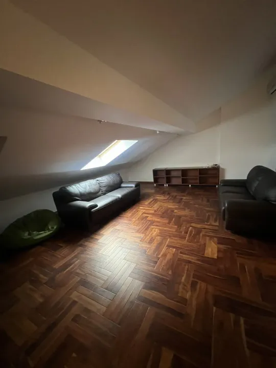 Izdavanje, stan, 175m², Pod Goricom, Podgorica