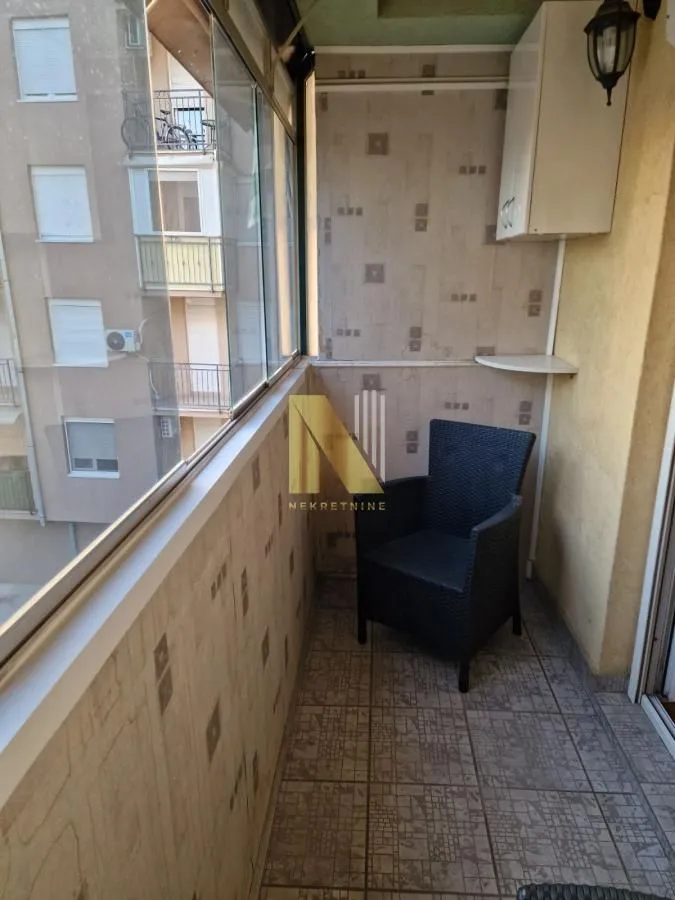 Izdavanje, dvosoban stan, 51m², Bulevar Evrope, Novi Sad Sve Podlokacije