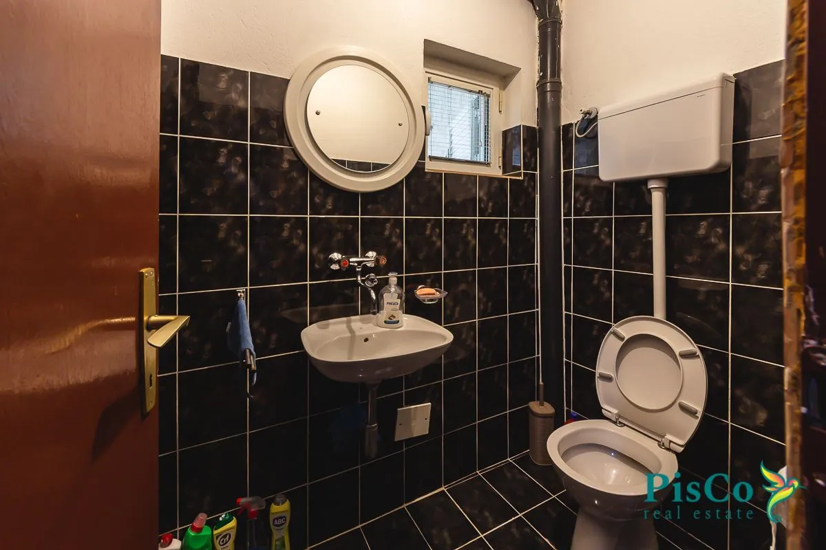 Rent, house, 250m², Zabjelo, Podgorica